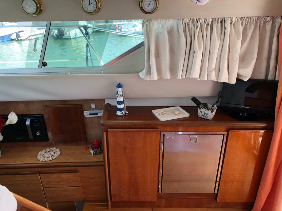 Yacht Suite 마리나디그로세토 외부 사진